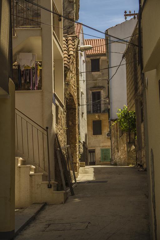 Apartamento Hill House Marija Komiža Exterior foto